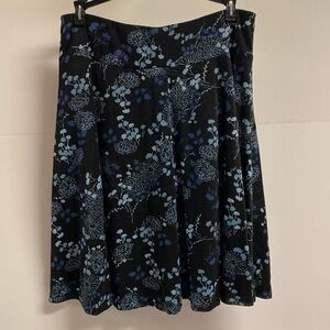 New York and Company ladies skirt